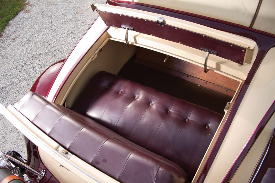  Pierce-Arrow Model 43 Roadster 1931 года  (фото 9 из 35)